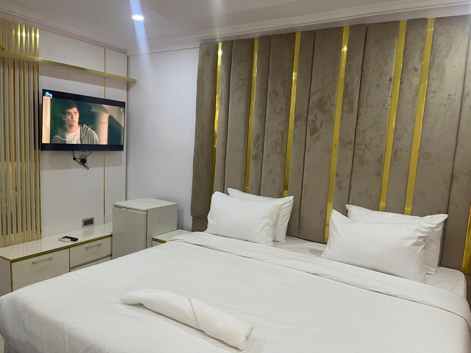 White Gold Hotel Ikeja Exterior foto
