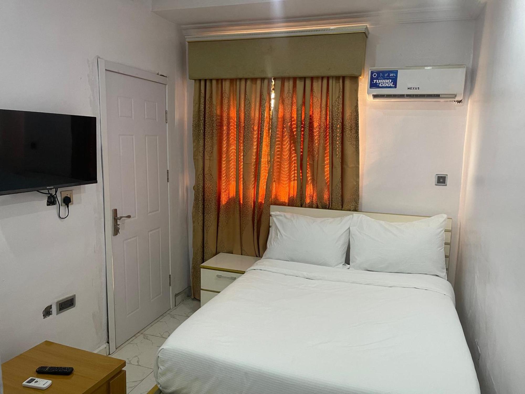 White Gold Hotel Ikeja Exterior foto
